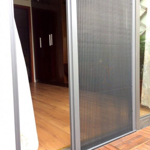 Cửa xếp cho ban công chung cư HP-CC01